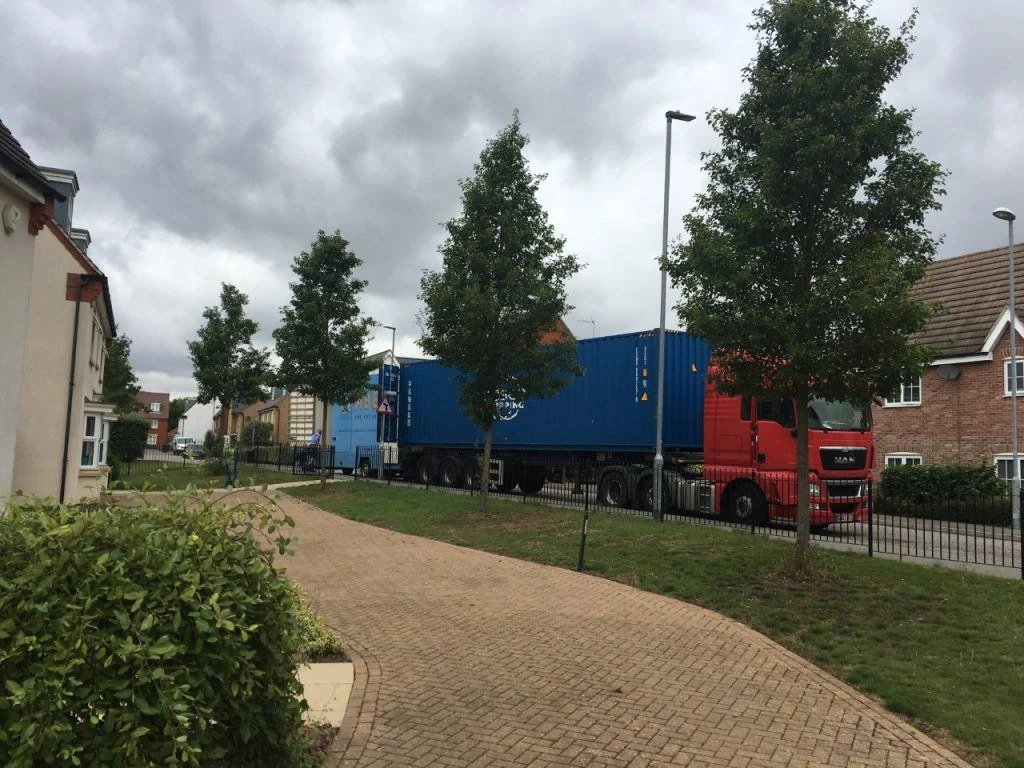 move from the uk to phillipines lorry 